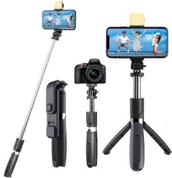 IMG_0451 Q07 Bluetooth Selfie Stick with Light and Bluetooth Remote Control - Image 1