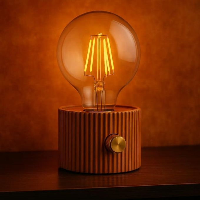 5 LED elegant table lamp with soft lighting - - Image 1